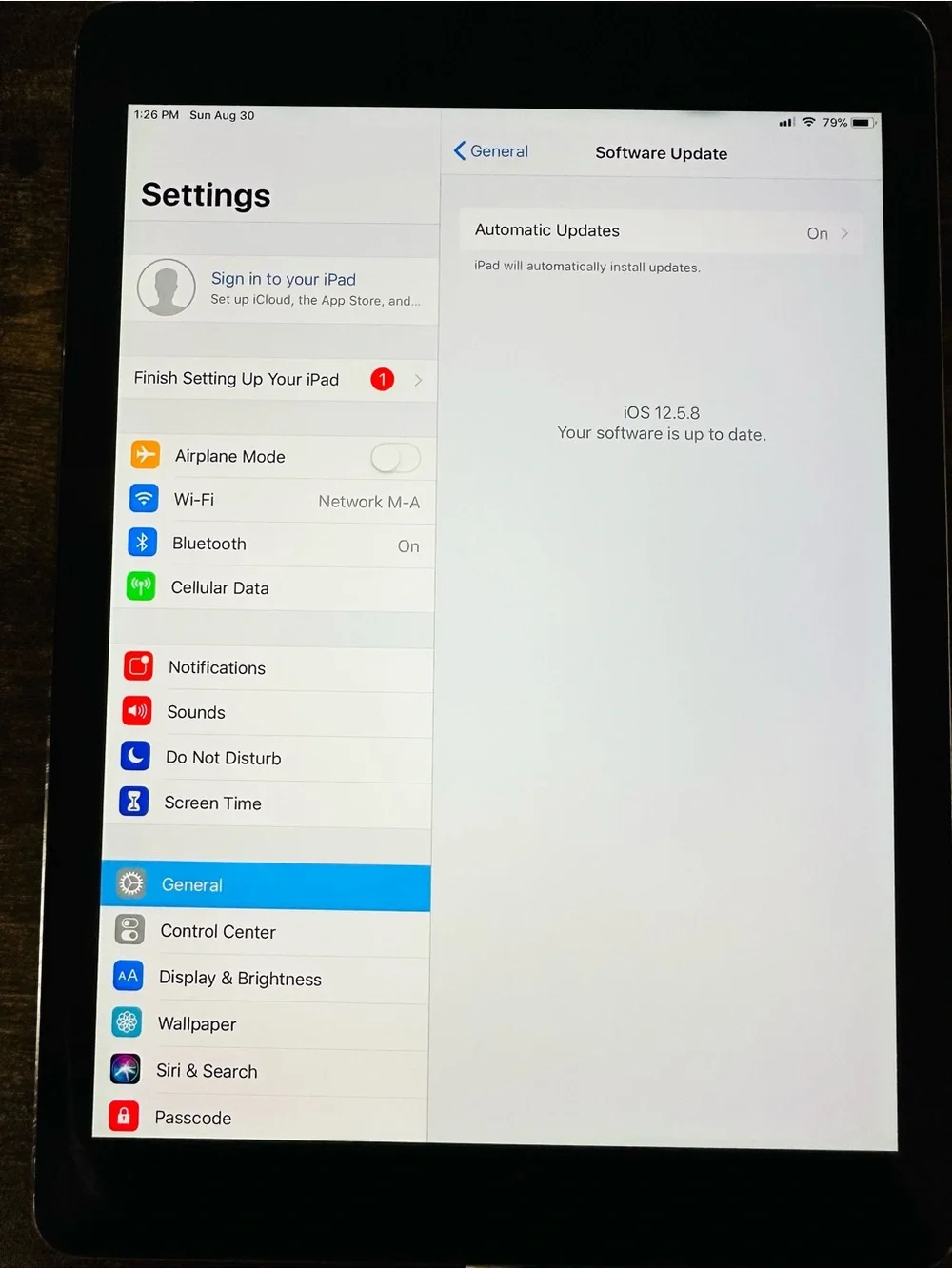 📱 iPad Air Wi-Fi + Cellular – 16GB – Excellent Condition